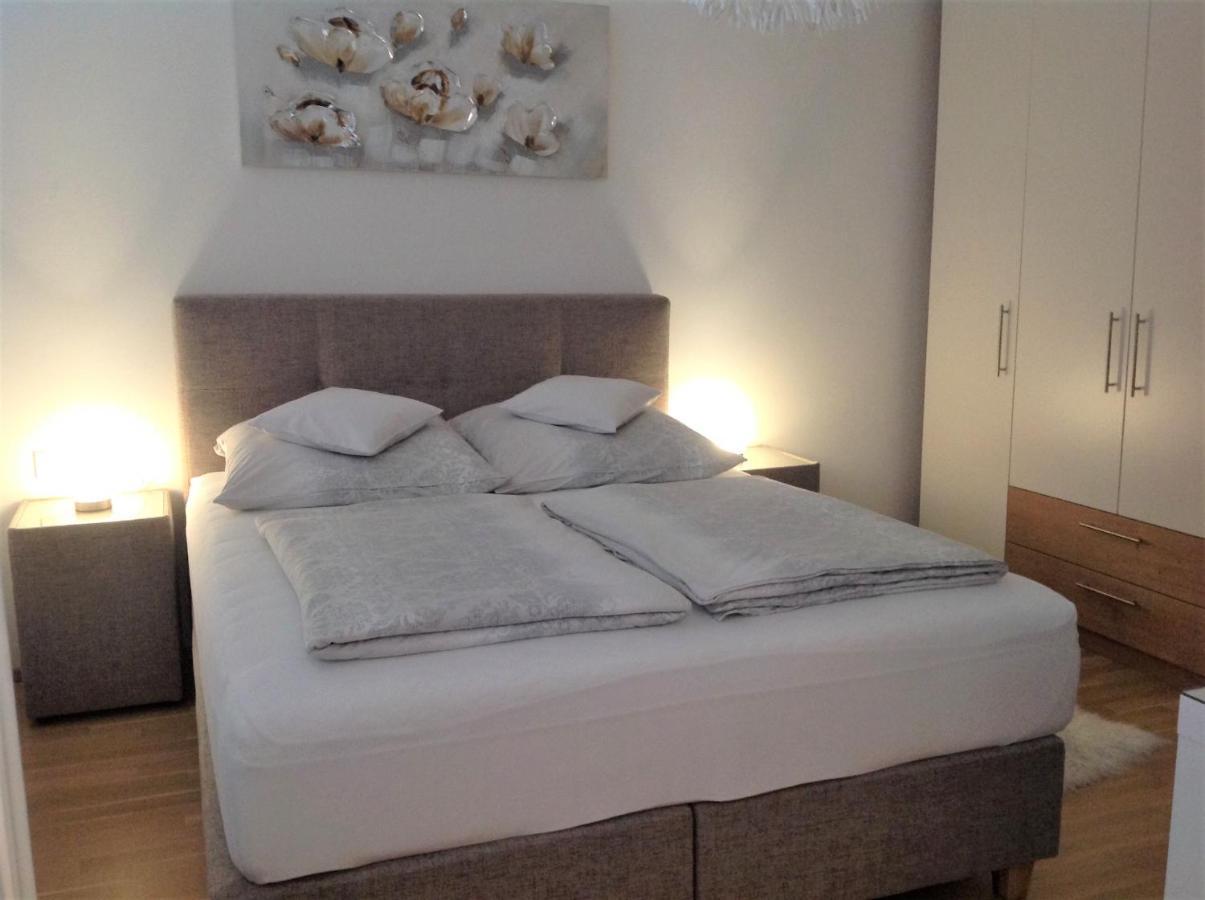 Ferienwohnung Danubia Linz Bagian luar foto