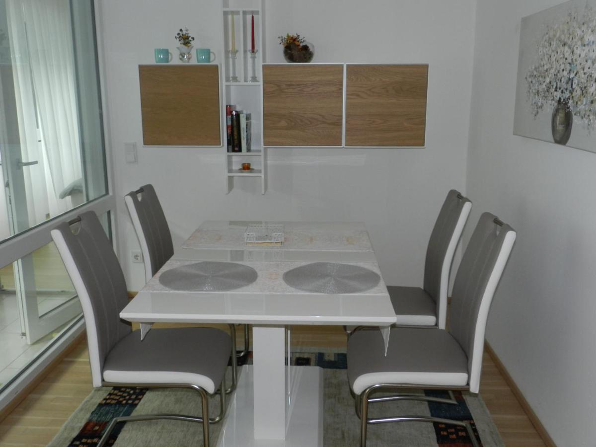 Ferienwohnung Danubia Linz Bagian luar foto